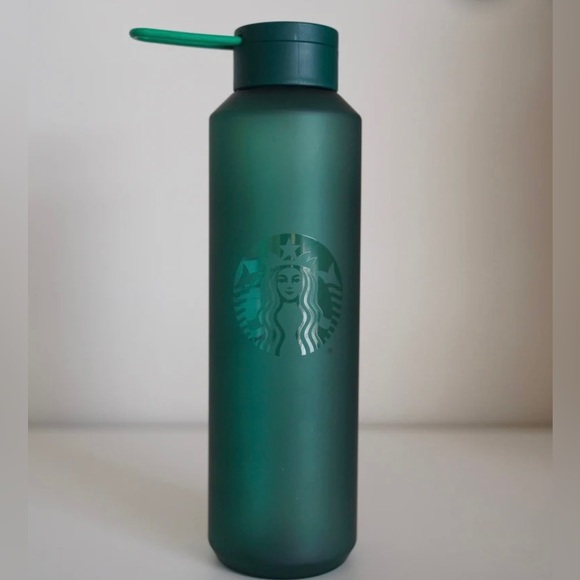 Starbucks Matte Green Water Bottle Tumbler Plastic Cup Venti 24oz NWT 2022 To Go - Picture 12 of 14